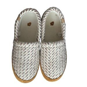Acorn Patterned Moccasin Slipper Size 9 1/2-10 1/2